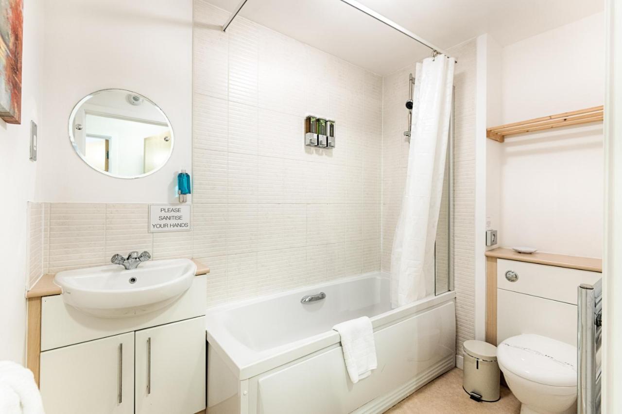 Parking, Balcony, Fully Equipped Kitchen Leilighet Swansea Eksteriør bilde